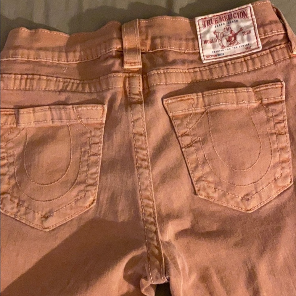 True Religion, 27 Halle